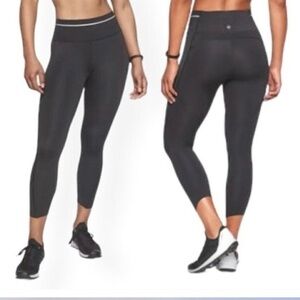 Athleta Black Sonic Capri Raw Hem Legging -Size Medium